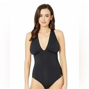 Michael Kors Women's Black Plunge Shirred Crossback One-Piece Swimsuit Sz 8